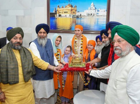 The Prime Minister of Canada, Mr. Justin Trudeau being honoured by Sardar Gobind Singh Longowal, President of Shiromani Gurdwara Prabandhak Committee (SGPC), during his visit to Golden Temple, in Amr…