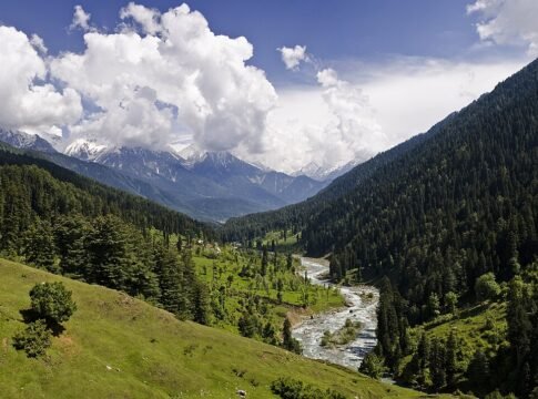 View of the Pahalgam Valley View of the Pahalgam Valley