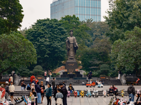 Lively scene at Lý Thái Tổ statue in Hanoi, showcasing cultural heritage. Lively scene at Lý Thái Tổ statue in Hanoi, showcasing cultural heritage.
