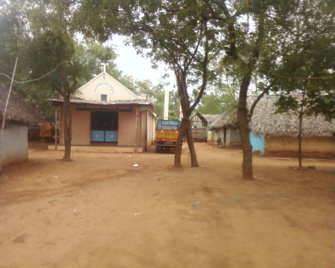 Documentary ‘Faceless People’ Highlights Plight of Sri Lankan Tamil Refugees Denied Indian Citizenship இந்தியாவில் இலங்கைத் தமிழர்கள் முகாம் http://ta.wikipedia.org/s/2nku