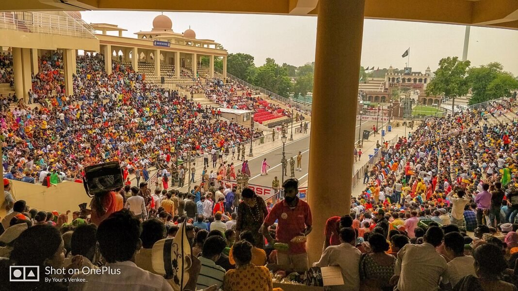 Wagah Border Visit: Pakistani Music Disrupts Film Promotion at Attari Attari-Wagah border is a daily military practice that the security forces of India (Border Security Force, BSF) and Pakistan (Pakistan Rangers) have jointly followed since 1959..The drill is characte…