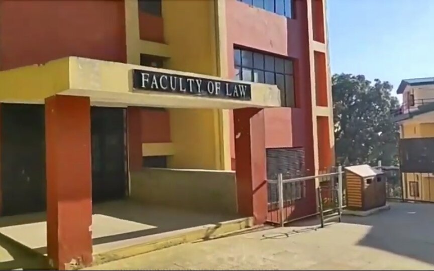Himachal Pradesh High Court Halts Order on HPU Vice-Chancellor’s Duties This is an image related to Faculty of Law, Himachal Pradesh University.