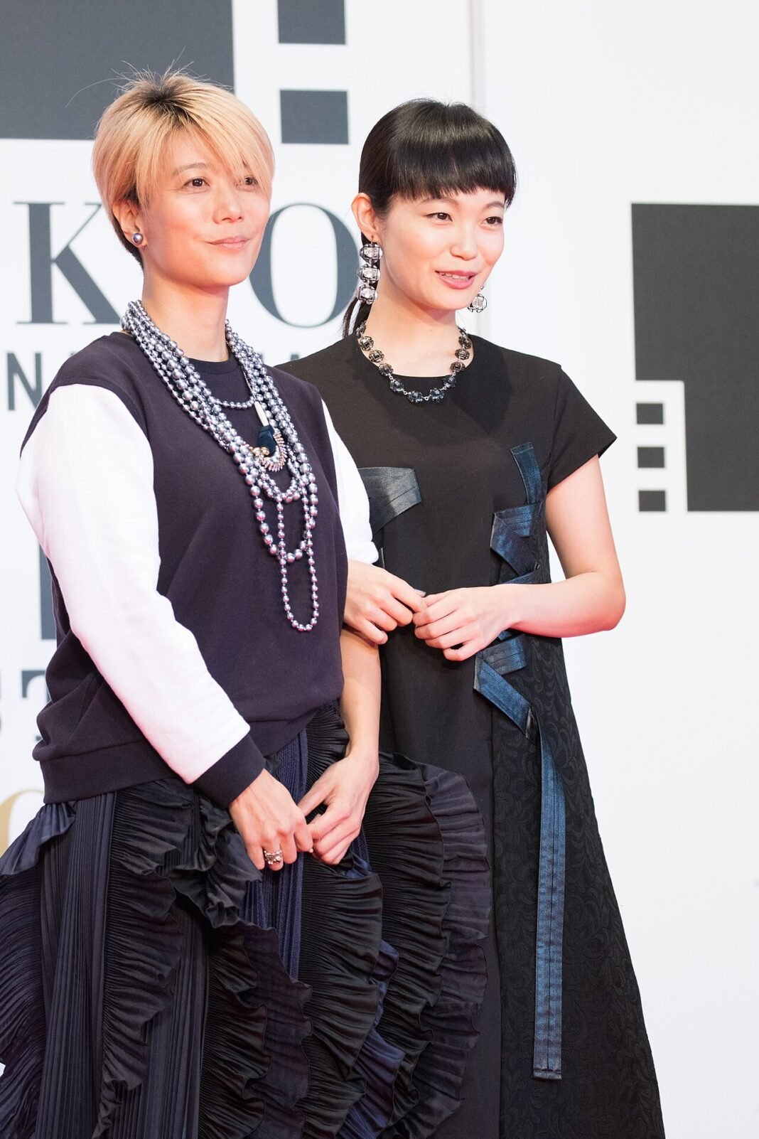 Mishima Yukiko’s ‘Two Cigarettes, Three Nights’ Bows at Tokyo Film Festival 第29回 東京国際映画祭 オープニングセレモニー 三島有紀子 佐藤玲 (少女)
